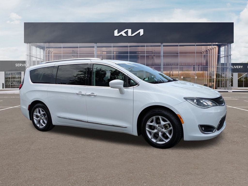 2018 Chrysler Pacifica Touring L Plus in Bright White Clearcoat — front three-quarter view