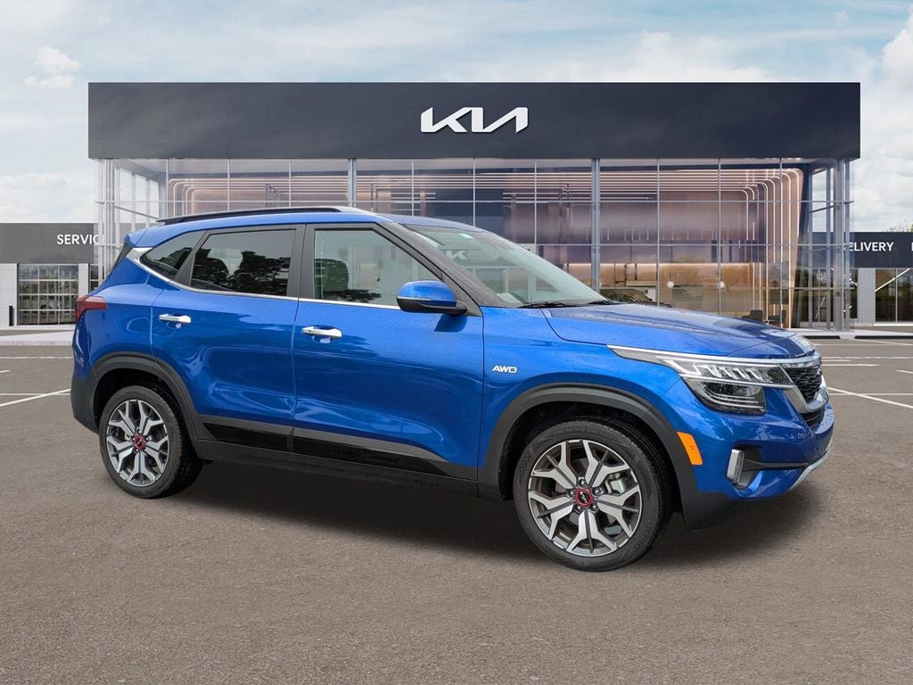 2023 Kia Seltos SX in Neptune Blue — front three-quarter view