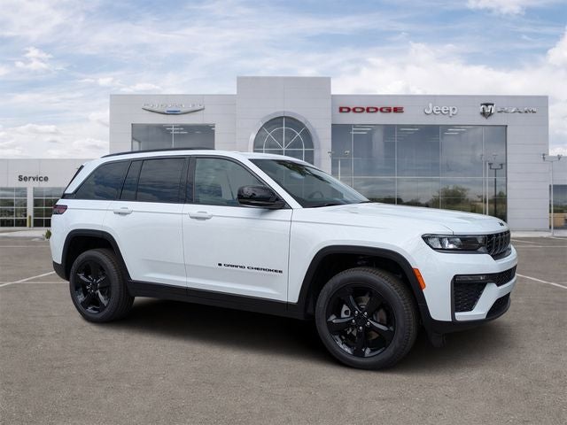 2026 Jeep Grand Cherokee GRAND CHEROKEE LIMITED 4X2 in Bright White Clear-Coat Exterior Paint — front three-quarter view