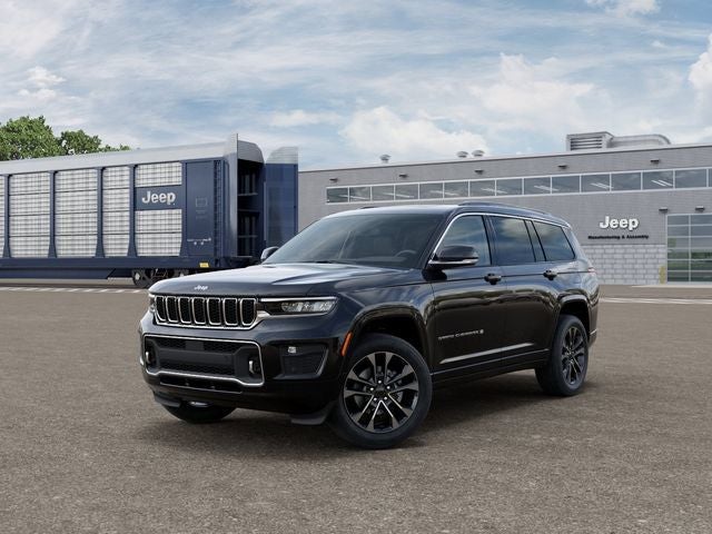 2025 Jeep Grand Cherokee L Overland in Diamond Black Crystal Pearlcoat — front three-quarter view