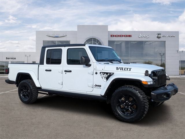 2023 Jeep Gladiator Willys 4x4 in Bright White Clearcoat — front three-quarter view