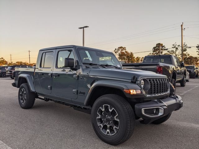 2026 Jeep Gladiator GLADIATOR SAHARA 4X4 in Anvil Clear-Coat Exterior Paint — front three-quarter view