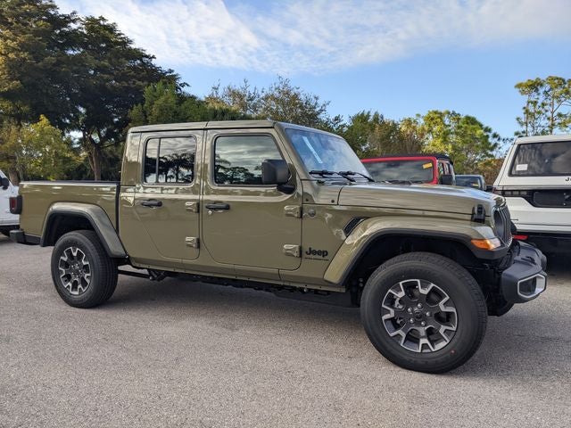 2026 Jeep Gladiator GLADIATOR SAHARA 4X4 in 41 Exterior Paint — front three-quarter view