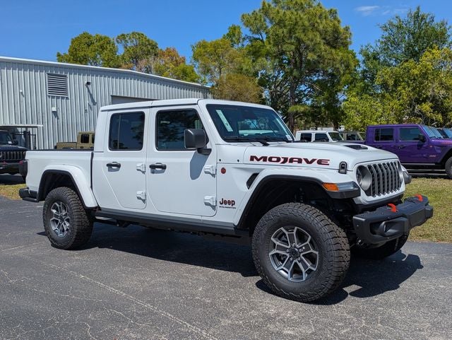 2026 Jeep Gladiator GLADIATOR MOJAVE X 4X4 in Bright White Clear-Coat Exterior Paint — front three-quarter view