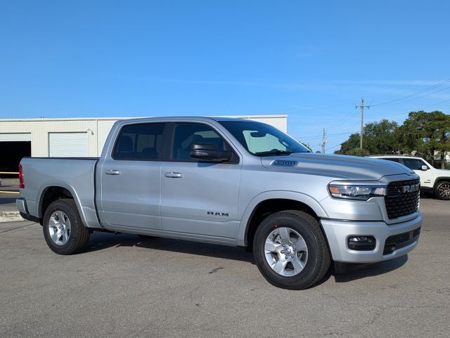 2026 RAM Ram 1500 RAM 1500 BIG HORN CREW CAB 4X2 5'7' BOX in Silver Zynith Exterior Paint — front three-quarter view