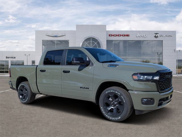 2026 RAM Ram 1500 RAM 1500 BIG HORN CREW CAB 4X2 5'7' BOX in Canyon Lake Exterior Paint — front three-quarter view