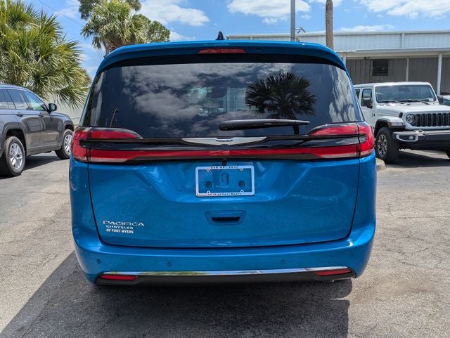 2026 Chrysler Pacifica — detail view