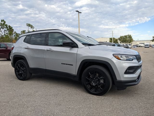 2026 Jeep Compass COMPASS LATITUDE ALTITUDE 4X4 in Silver Zynith Metallic Clear-Coat Exterior Paint — front three-quarter view