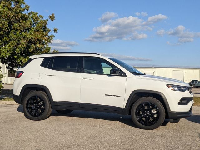 2026 Jeep Compass COMPASS LATITUDE ALTITUDE 4X4 in Bright White Clear-Coat Exterior Paint — front three-quarter view