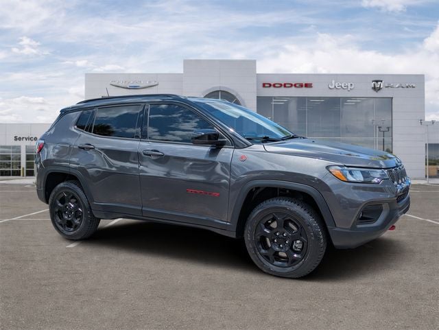 2023 Jeep Compass Trailhawk 4x4 in Granite Crystal Metallic Clearcoat — front three-quarter view