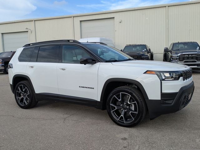 2026 Jeep Cherokee CHEROKEE OVERLAND 4X4 in Bright White Clear-Coat Exterior Paint — front three-quarter view