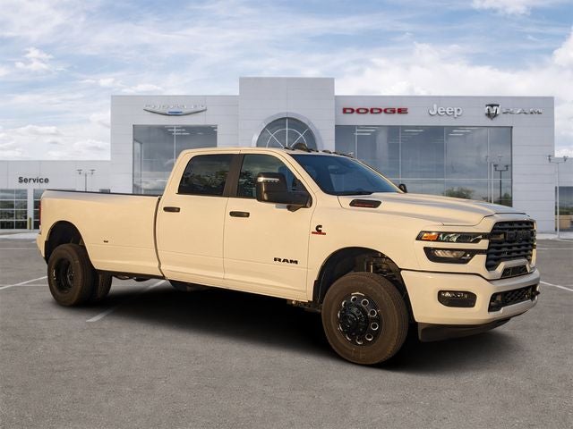 2026 RAM Ram 3500 RAM 3500 BIG HORN CREW CAB 4X4 8' BOX in Bright White Clear-Coat Exterior Paint — front three-quarter view